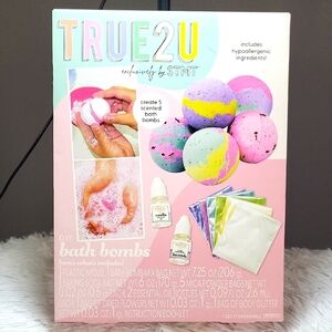 STMT DIY Colorful Bath Bombs